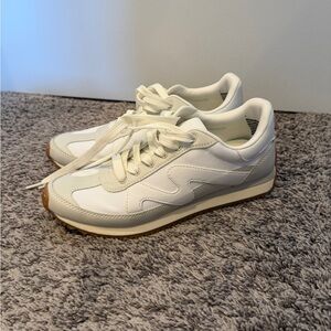 White Casual Sneakers